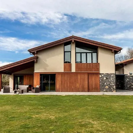 Villa La Solfa Casa Aislada Con Piscina Y Amplio Jardín *