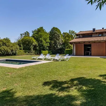 La Solfa Casa Aislada Con Piscina Y Amplio Jardín Villa Les Preses